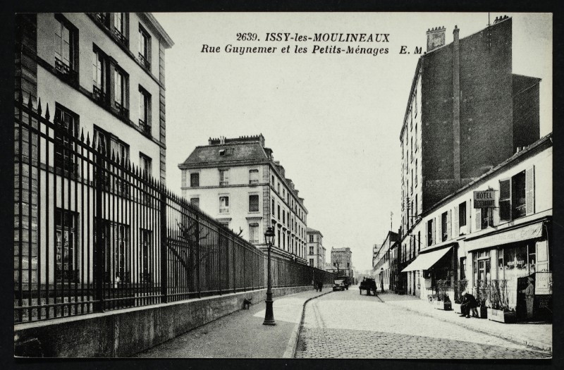 Carte postale ancienne Rue Guynemer et les Petits-Ménages à Issy-les-Moulineaux