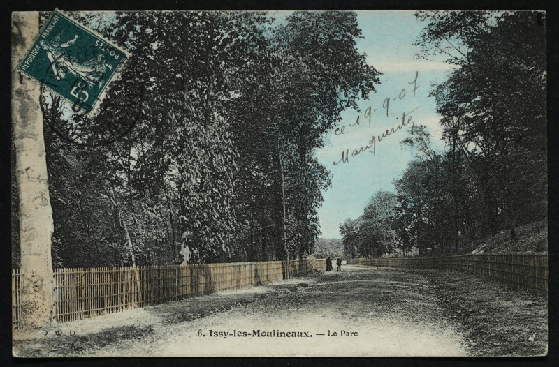 Carte postale ancienne Le Parc à Issy-les-Moulineaux