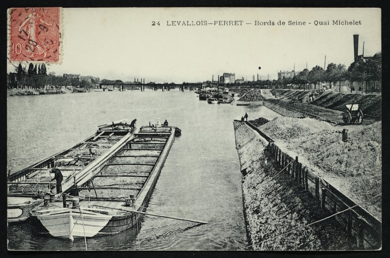 Carte postale ancienne Bords de Seine - quai Michelet à Levallois-Perret