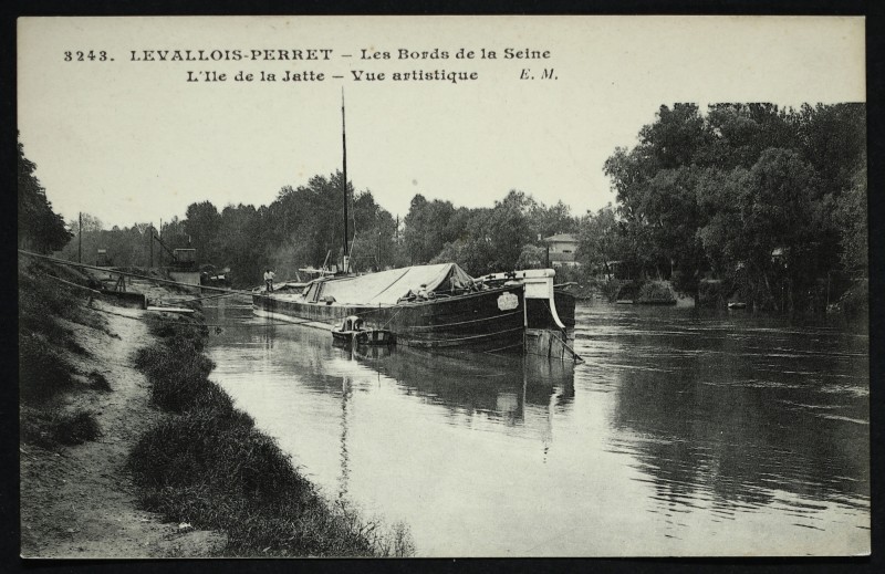 Carte postale ancienne Les Bords de la Seine - L'Ile de la Jatte - Vue artistique à Neuilly-sur-Seine