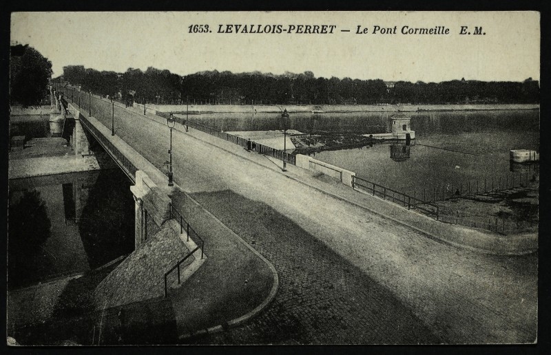 Carte postale ancienne Le Pont Cormeille à Levallois-Perret