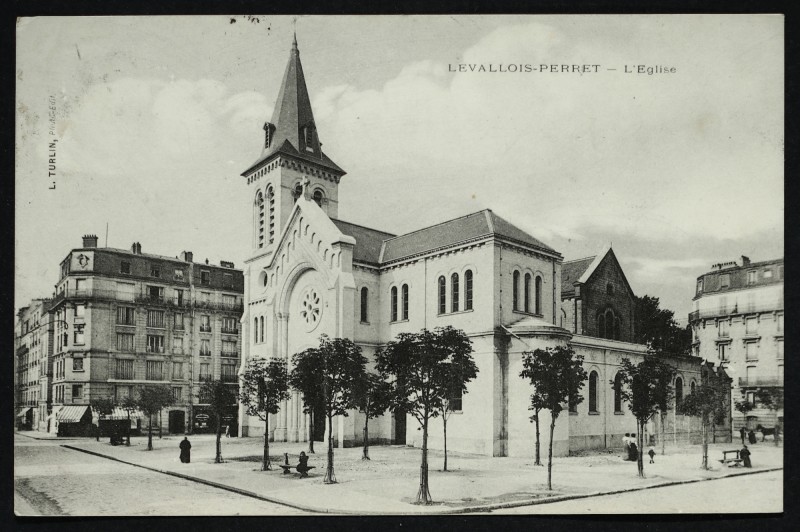 Carte postale ancienne L'Eglise à Levallois-Perret