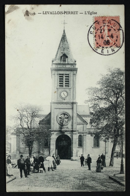 Carte postale ancienne L'Eglise à Levallois-Perret