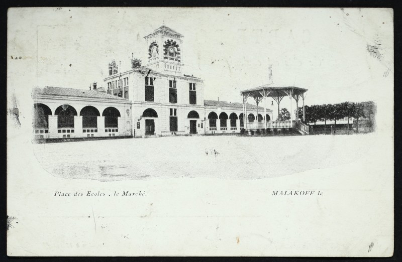 Carte postale ancienne Place des Ecoles - Le Marché à Malakoff
