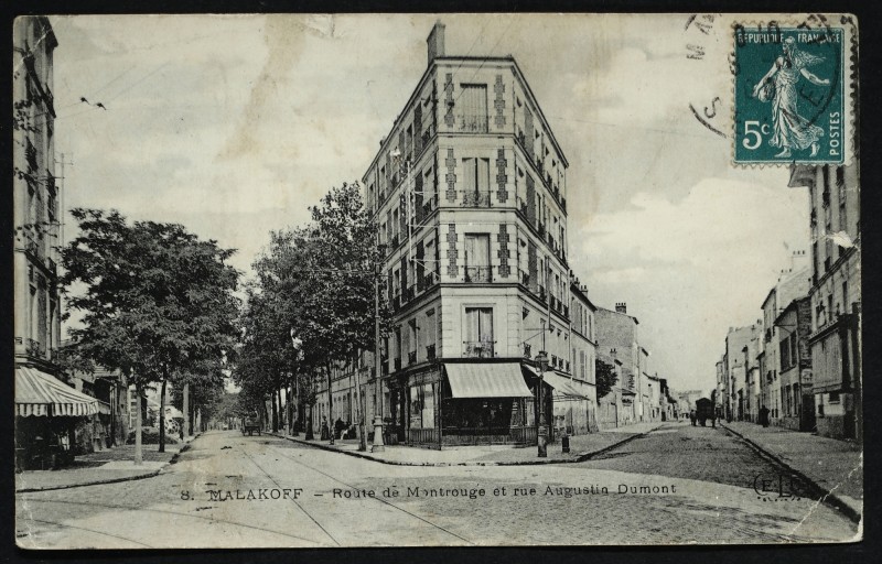 Carte postale ancienne Route de Montrouge et rue Auguste Dumont à Malakoff