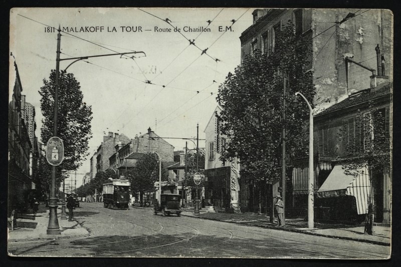 Carte postale ancienne Route de Chatillon à Malakoff