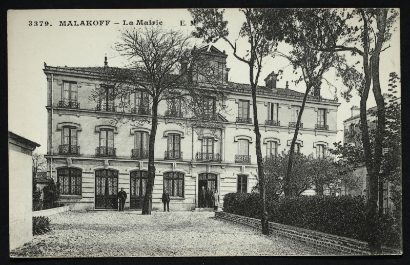 Carte postale ancienne Malakoff La Mairie à Malakoff