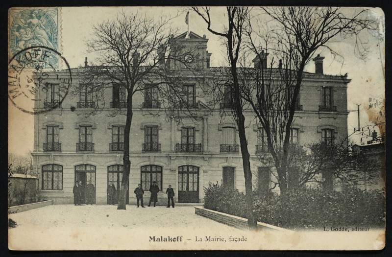 Carte postale ancienne La Mairie, façade à Malakoff