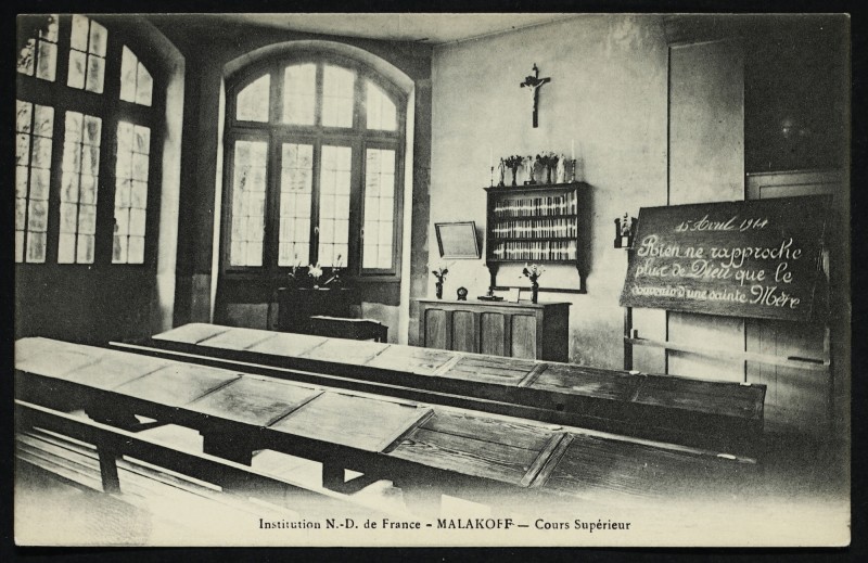 Carte postale ancienne Institution N.-D. de France - Cours supérieur à Malakoff