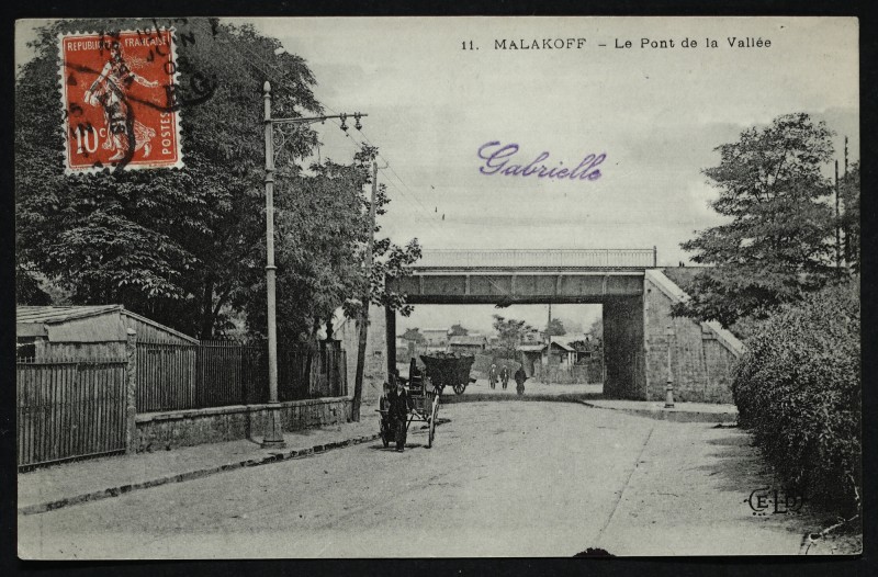 Carte postale ancienne Le Pont de la Vallée à Malakoff