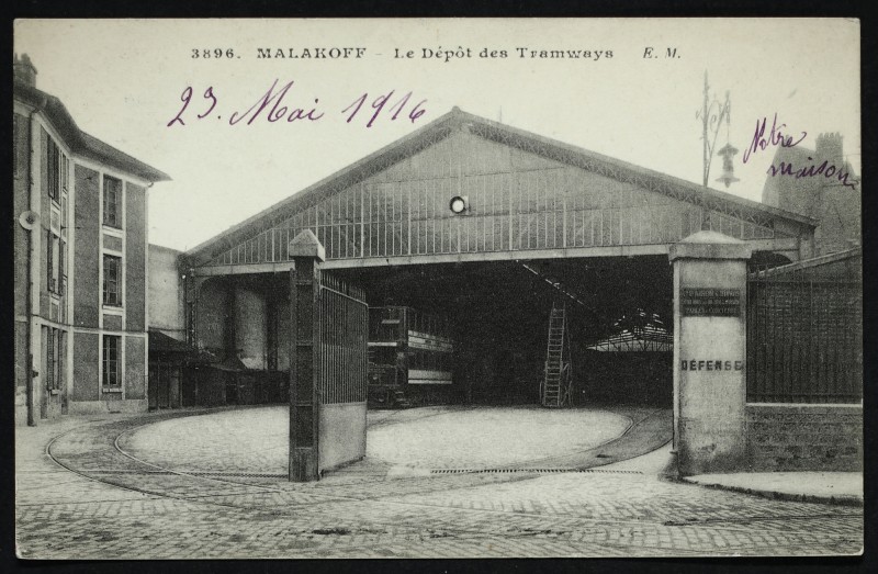 Carte postale ancienne Le dépôt des Tramways à Malakoff