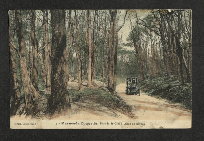 Carte postale ancienne Parc de St-Cloud - Allée de Marnes à Marnes-la-Coquette