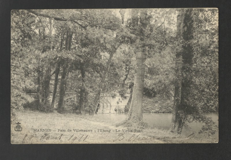 Carte postale ancienne Parc de Villeneuve - l'Etang - Le Vieux Pont à Garches