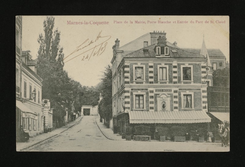 Carte postale ancienne Place de la Mairie, Porte Blanche et Entrée du Parc de St Cloud à Marnes-la-Coquette