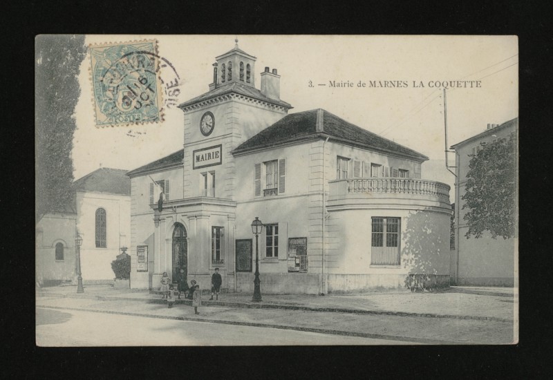 Carte postale ancienne Mairie à Marnes-la-Coquette
