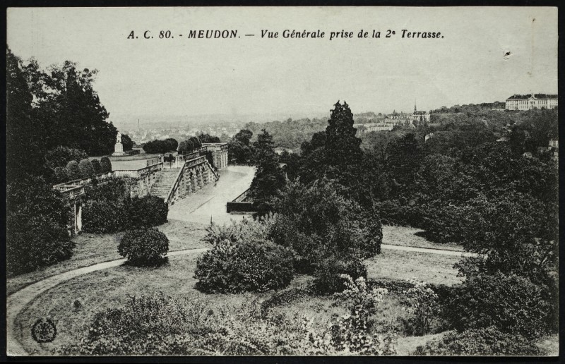 Carte postale ancienne Vue générale prise de la 2è Terrasse à Meudon