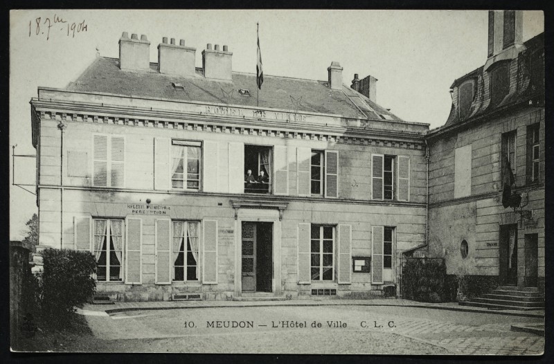 Carte postale ancienne L'Hôtel de Ville à Meudon
