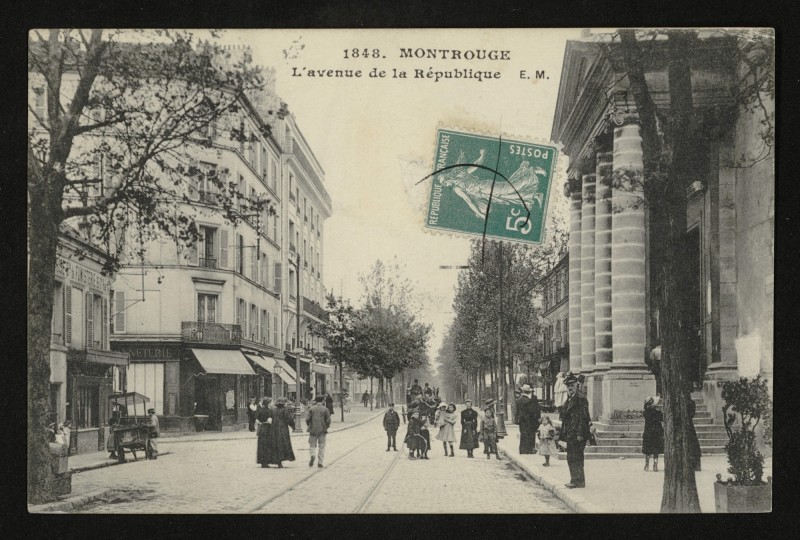Carte postale ancienne L'avenue de la République à Montrouge