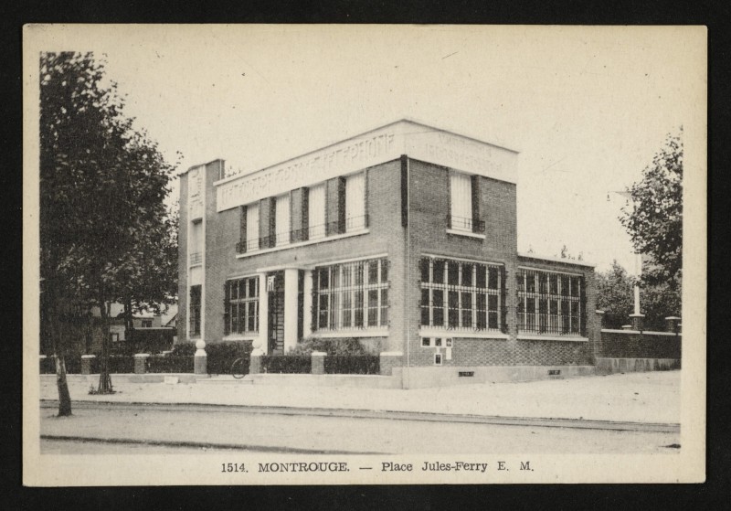 Carte postale ancienne Place Jules-Ferry à Montrouge