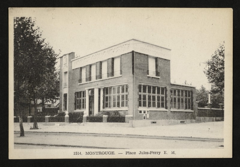 Carte postale ancienne Place Jules-Ferry à Montrouge