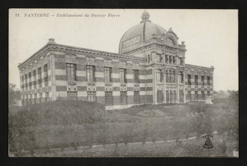 Carte postale ancienne Etablissement du Docteur Pierre à Nanterre