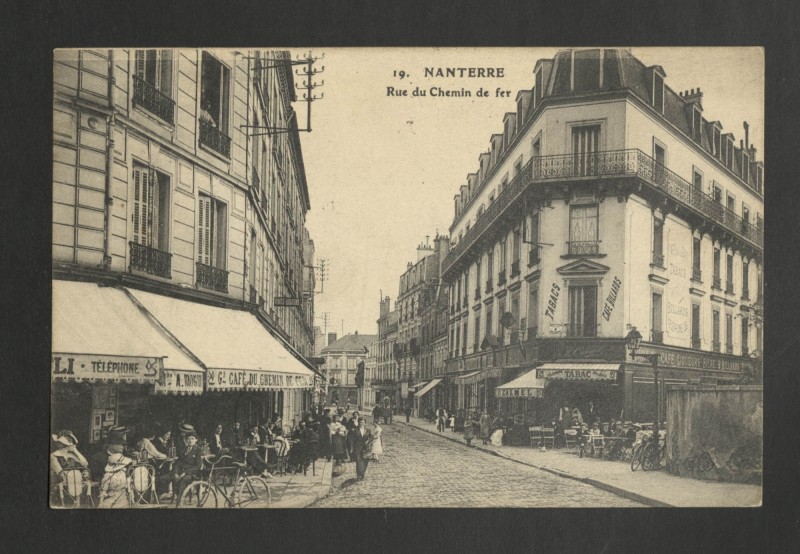 Carte postale ancienne Rue du Chemin de fer à Nanterre