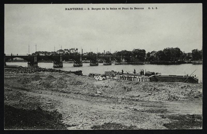Carte postale ancienne Nanterre - Berges de la Seine et Pont de Bezons à Bezons