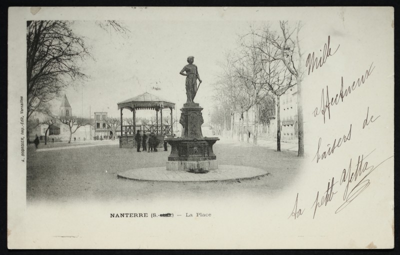 Carte postale ancienne La place de la Fête à Nanterre