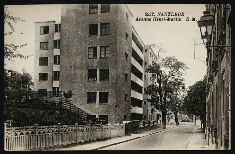 Carte postale ancienne L'avenue Henri-Martin à Nanterre