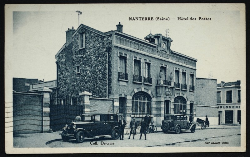 Carte postale ancienne L'Hôtel des Postes à Nanterre