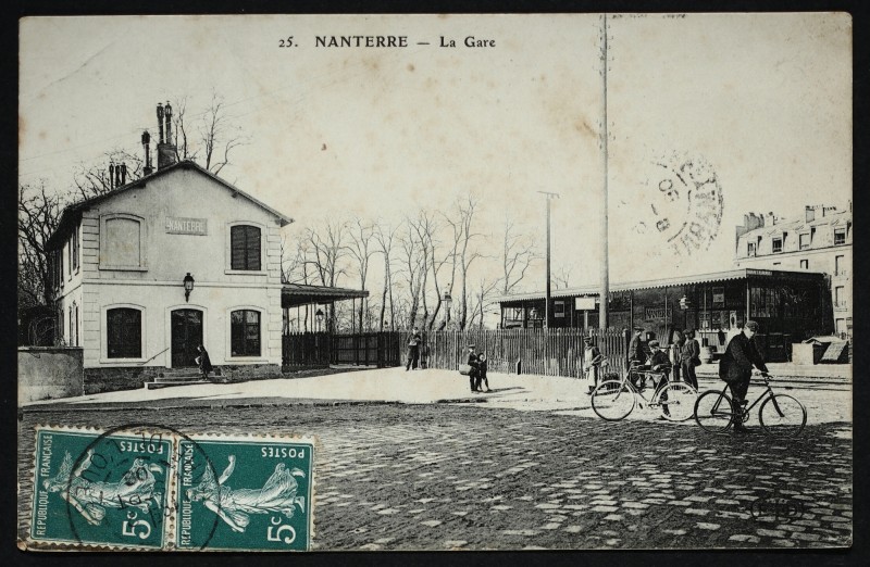 Carte postale ancienne La Gare à Nanterre