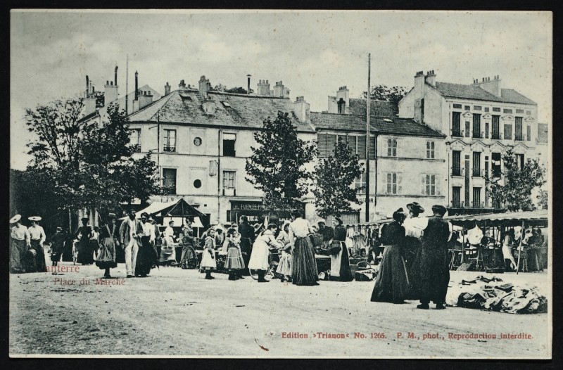 Carte postale ancienne Le marché à Nanterre