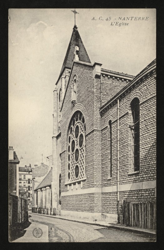 Carte postale ancienne L'Eglise à Nanterre