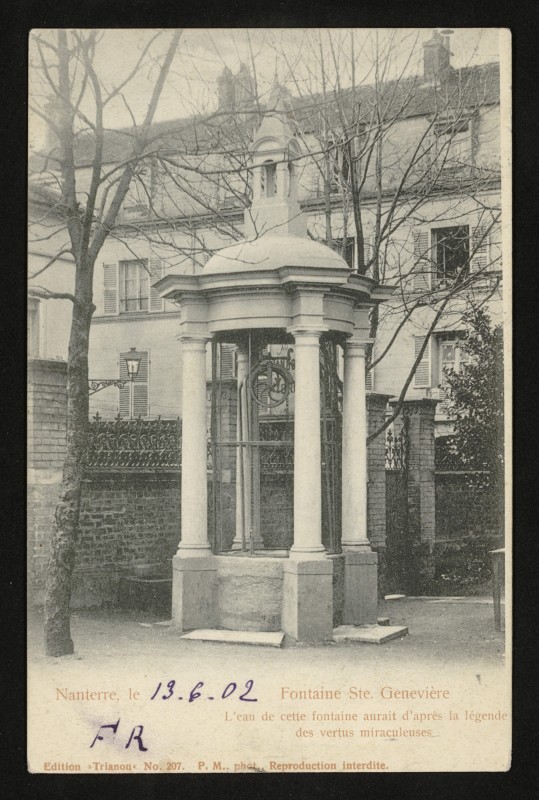 Carte postale ancienne Fontaine Ste Geneviève, l'eau de cette fontaine aurait d'après la légende des vertus miraculeuses à Nanterre