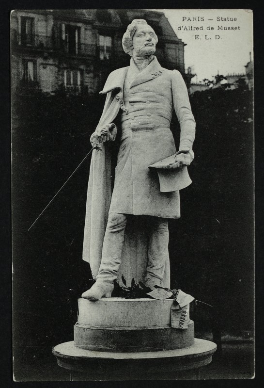 Carte postale ancienne Statue d'Alfred de Musset à Neuilly-sur-Seine
