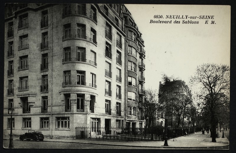 Carte postale ancienne Boulevard des Sablons à Neuilly-sur-Seine