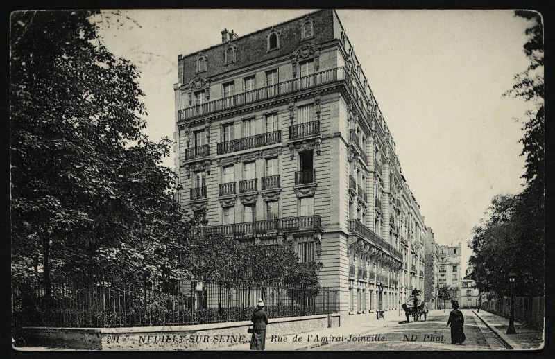 Carte postale ancienne Rue de l'Amiral Joinville à Neuilly-sur-Seine