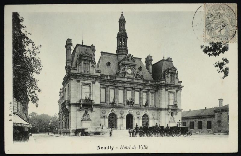 Carte postale ancienne Neuilly Hotel de Ville à Neuilly-sur-Seine