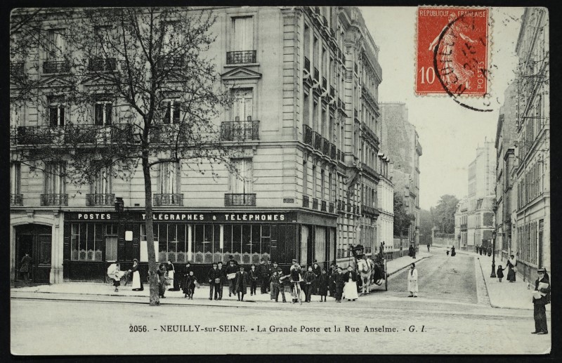 Carte postale ancienne La Grande Poste et la Rue Anselme à Neuilly-sur-Seine