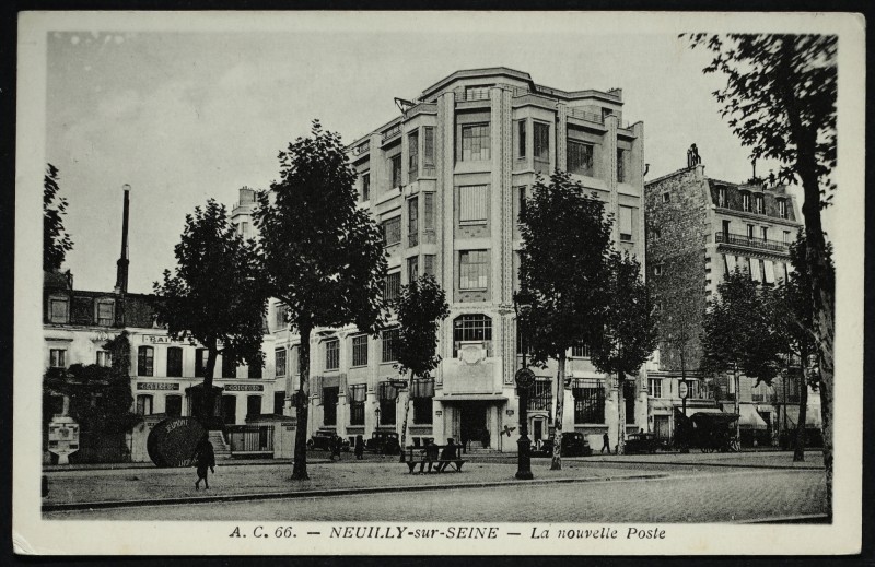 Carte postale ancienne La nouvelle Poste à Neuilly-sur-Seine