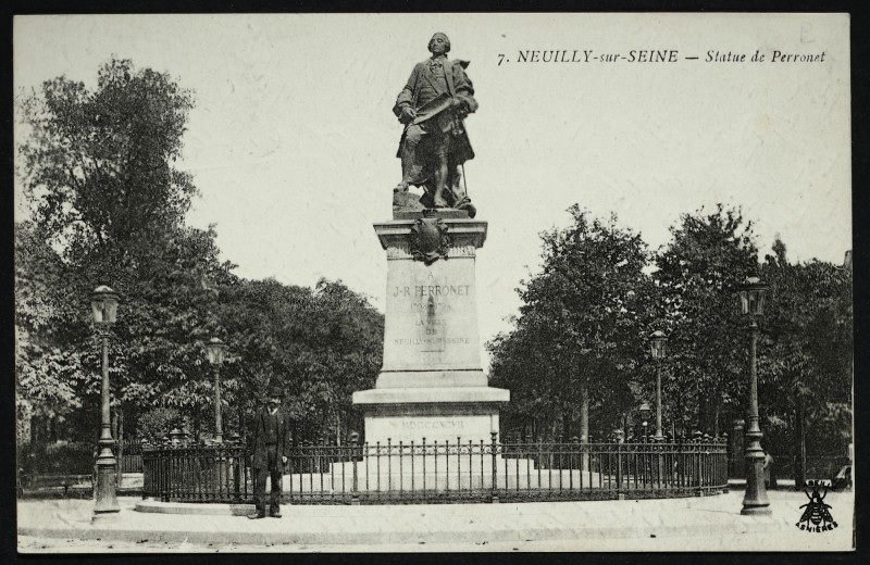 Carte postale ancienne Statue de Perronet à Neuilly-sur-Seine
