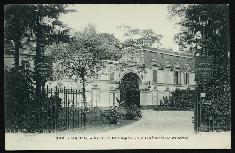 Carte postale ancienne Bois de Boulogne - Le Château de Madrid à Neuilly-sur-Seine