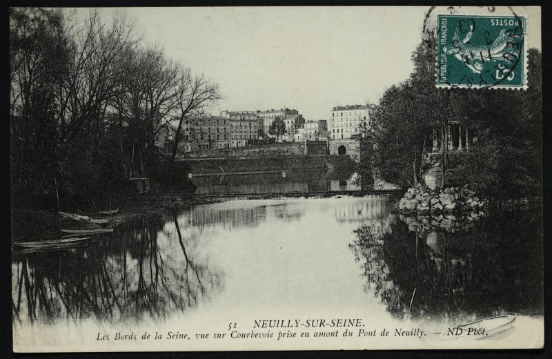 Carte postale ancienne Les Bords de la Seine, vue sur Courbevoie prise en amont du Pont de Neuilly à Neuilly-sur-Seine