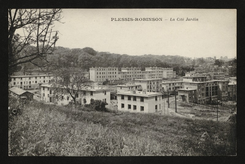 Carte postale ancienne La Cité Jardin au Plessis-Robinson