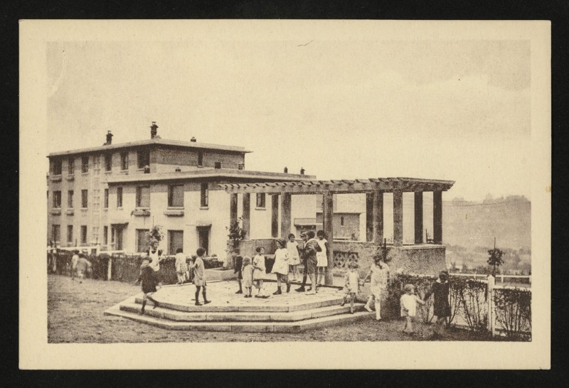 Carte postale ancienne La Cité Jardin au Plessis-Robinson