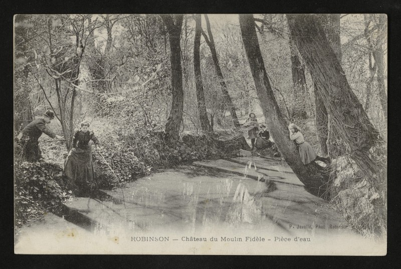 Carte postale ancienne Robinson - Château du Moulin Fidèle - Pièce d'eau au Plessis-Robinson