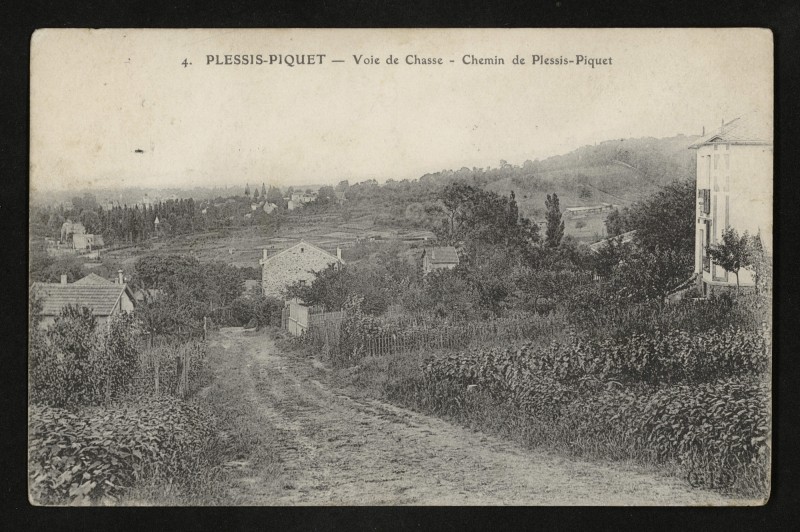Carte postale ancienne Voie de Chasse - Chemin de Plessis-Piquet au Plessis-Robinson