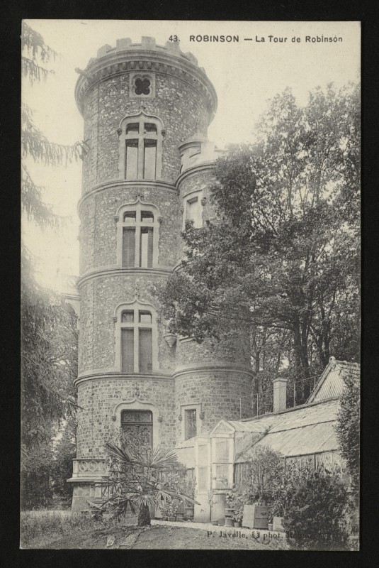 Carte postale ancienne Robinson - La Tour de Robinson au Plessis-Robinson