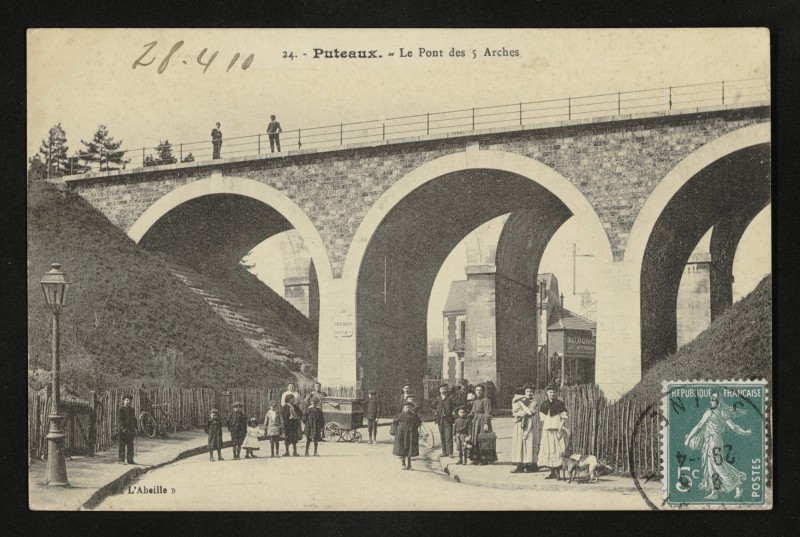 Carte postale ancienne Le Pont des 5 Arches à Suresnes