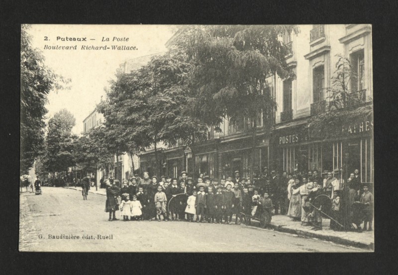 Carte postale ancienne La Poste Boulevard Richard-Wallace à Puteaux